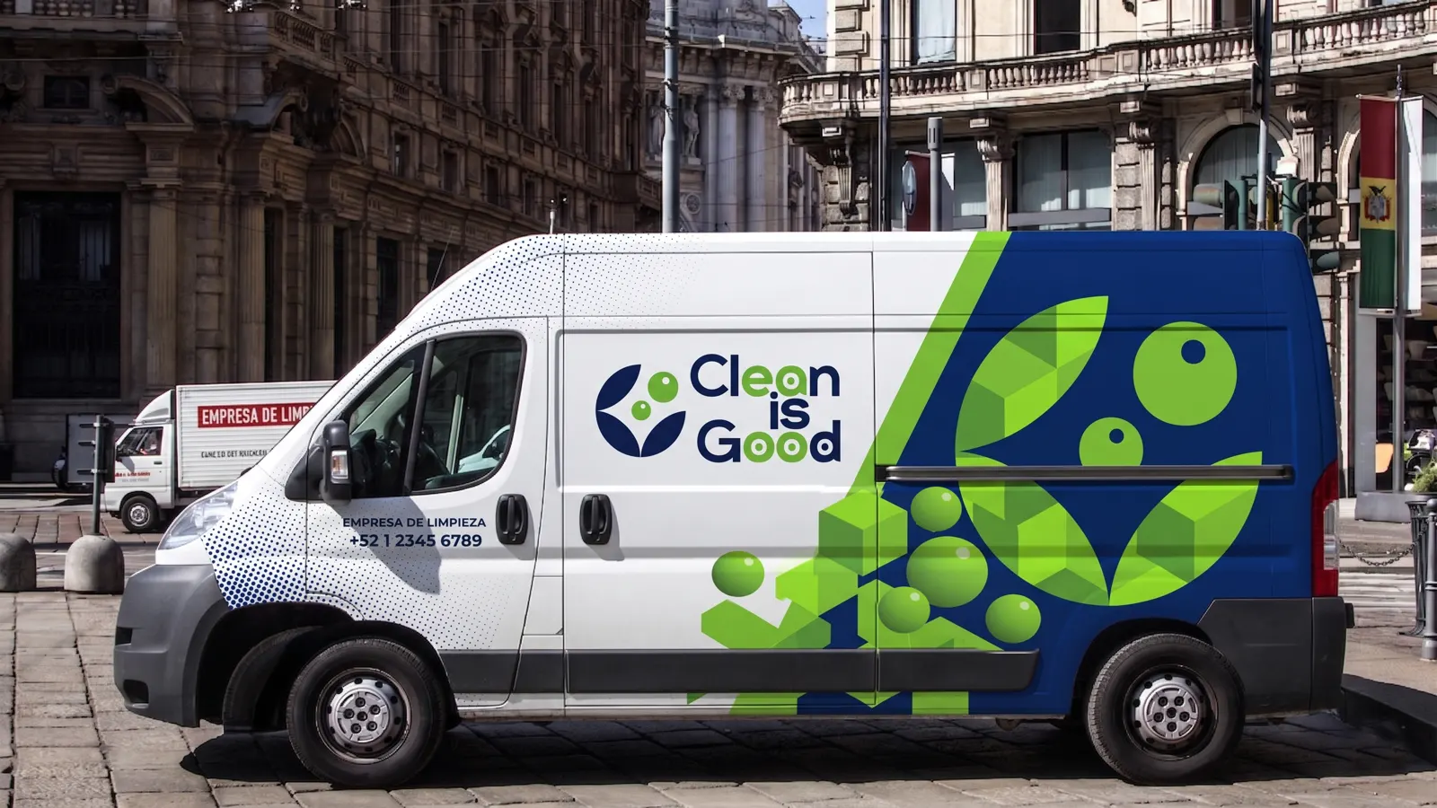 Camioneta rotulada de Clean is Good